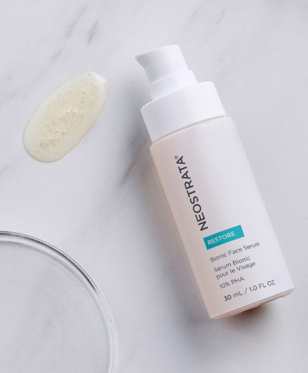 30138_restore_bionic_face_serum_v3_660x800px.jpg Neostrata produkt mot vit och grå bakrund.